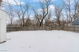 1121 41st St NW, Canton, OH 44709 - Photo 23