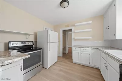 115 Wise Avenue NE, North Canton, OH 44720 - Photo 13