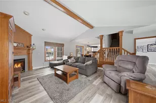 11080 Dunsby Ave NW, Uniontown, OH 44685 - Photo 3