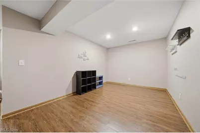 11080 Dunsby Avenue NW, Uniontown, OH 44685 - Photo 39