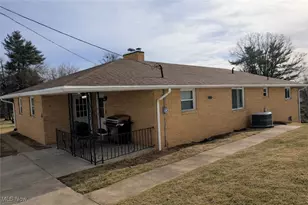 57640 Ferryview Rd, Martins Ferry, OH 43935 - Photo 9