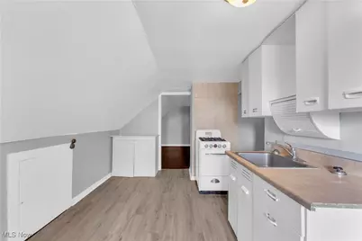 14614 Glendale Avenue #3, Loveland, OH 44128 - Photo 5