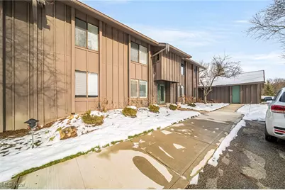 7465 Millrace Lane #103, Sagamore Hills, OH 44067 - Photo 19