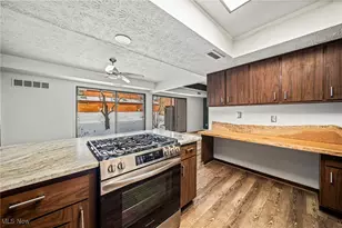 7465 Millrace Ln, Sagamore Hills, OH 44067 - Photo 7