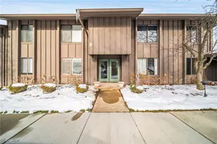 7465 Millrace Ln, Sagamore Hills, OH 44067 - Photo 33