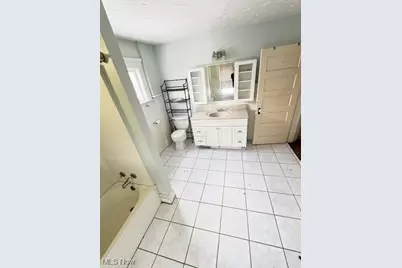 401 Cloverdale Avenue, Akron, OH 44302 - Photo 17