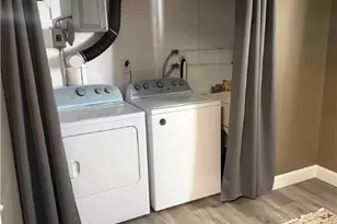 806 Howard St, Bridgeport, OH 43912 - Photo 23