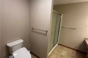 4165 Ledgewater Dr, Mogadore, OH 44260 - Photo 19