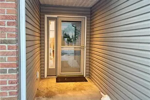 4165 Ledgewater Dr, Mogadore, OH 44260 - Photo 9