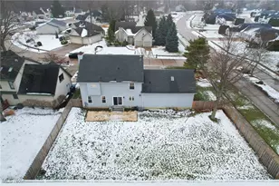 100 Pembridge Ct, Sheffield Lake, OH 44054 - Photo 37