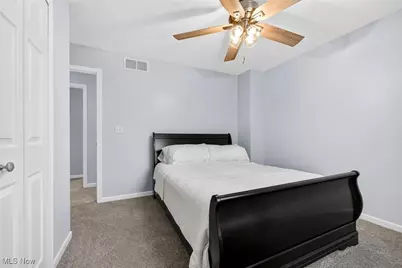 100 Pembridge Court, Sheffield Lake, OH 44054 - Photo 27