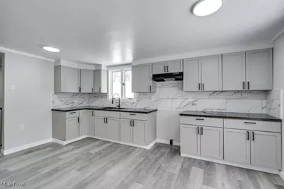 207 51st Street SW, Canton, OH 44706 - Photo 5