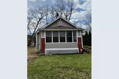 2428 Wydesteel Avenue, Youngstown, OH 44505 - Photo 1