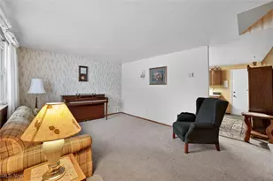 2703 W 40th St, Lorain, OH 44053 - Photo 7