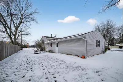 2703 W 40th Street, Lorain, OH 44053 - Photo 25