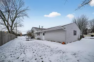 2703 W 40th St, Lorain, OH 44053 - Photo 25