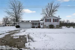 2703 W 40th St, Lorain, OH 44053 - Photo 3