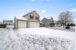 3961 Woodworth Dr, Lorain, OH 44053 - Photo 3