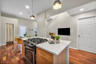 2339 W 5th Street, Loveland, OH 44113 - Photo 5