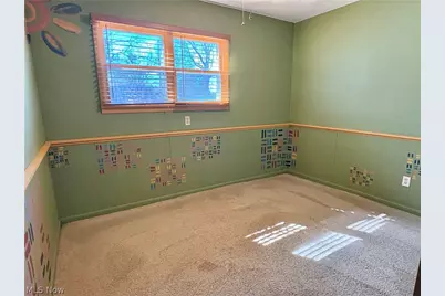 145 Crestview Drive, Elyria, OH 44035 - Photo 29