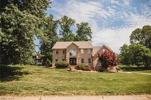 5123 Glenbrook Dr, Vienna, WV 26105 - Photo 3