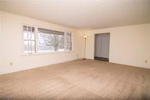 67061 Mills Rd, St Clairsville, OH 43950 - Photo 3