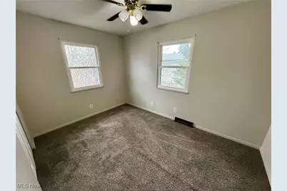 1916 17th Street SW, Akron, OH 44314 - Photo 19