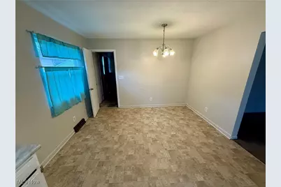 1916 17th Street SW, Akron, OH 44314 - Photo 11