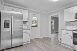 562 Tallmadge Rd, Cuyahoga Falls, OH 44221 - Photo 5