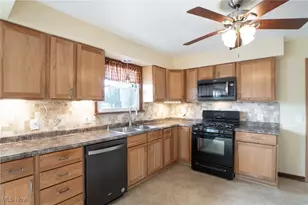 2923 Roanoke St NW, Massillon, OH 44646 - Photo 9