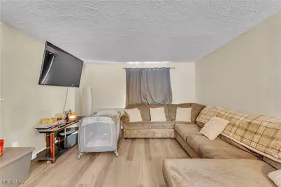 4401 Marshall Avenue, Lorain, OH 44053 - Photo 21