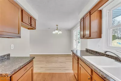4401 Marshall Avenue, Lorain, OH 44053 - Photo 13