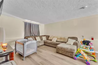 4401 Marshall Avenue, Lorain, OH 44053 - Photo 23