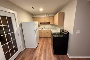 1720 Edgeworth Ave, Cambridge, OH 43725 - Photo 5