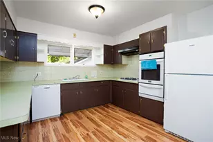 894 Sutherland Ave, Akron, OH 44314 - Photo 13