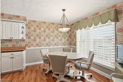 10290 Honeysuckle Lane, Grandview Heights, OH 44147 - Photo 13