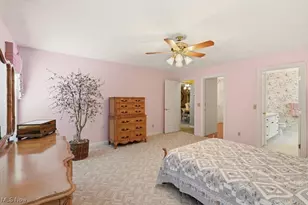 10290 Honeysuckle Ln, Grandview Heights, OH 44147 - Photo 17