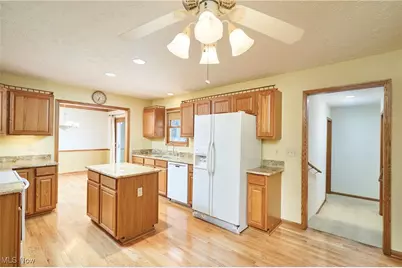 3840 Deer Lake Drive, Medina, OH 44256 - Photo 11