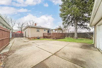 16408 Highview Drive, Loveland, OH 44128 - Photo 19