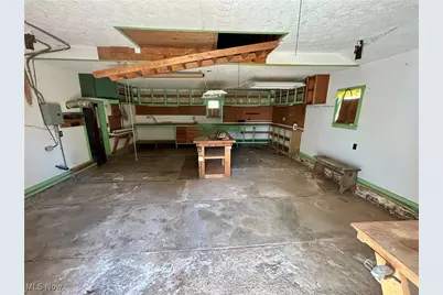 43 S Van Buren Avenue, Barberton, OH 44203 - Photo 35