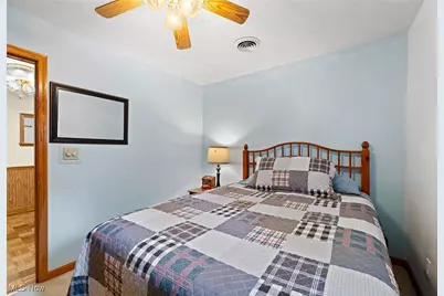 43 S Van Buren Avenue, Barberton, OH 44203 - Photo 23