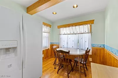 43 S Van Buren Avenue, Barberton, OH 44203 - Photo 19