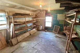 43 S Van Buren Ave, Barberton, OH 44203 - Photo 39