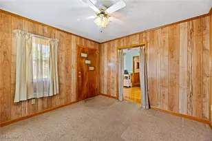 43 S Van Buren Ave, Barberton, OH 44203 - Photo 31