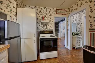 534 E Maple St, North Canton, OH 44720 - Photo 13