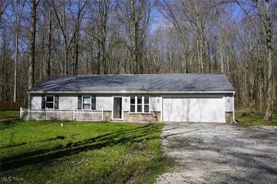 18570 Shaw Road, Chagrin Falls, OH 44023 - Photo 1