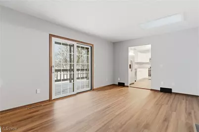 3212 Foxmoor Street NE, Hartville, OH 44632 - Photo 13