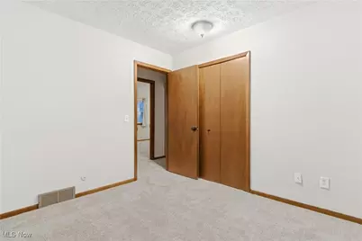 3212 Foxmoor Street NE, Hartville, OH 44632 - Photo 25