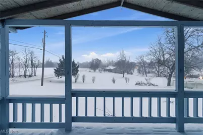 3212 Foxmoor Street NE, Hartville, OH 44632 - Photo 5