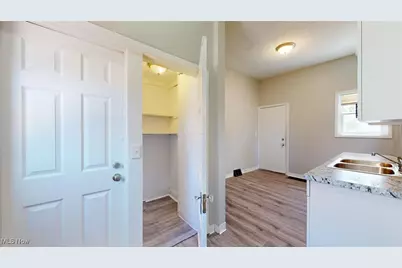 3411 W 49th Street, Loveland, OH 44102 - Photo 7